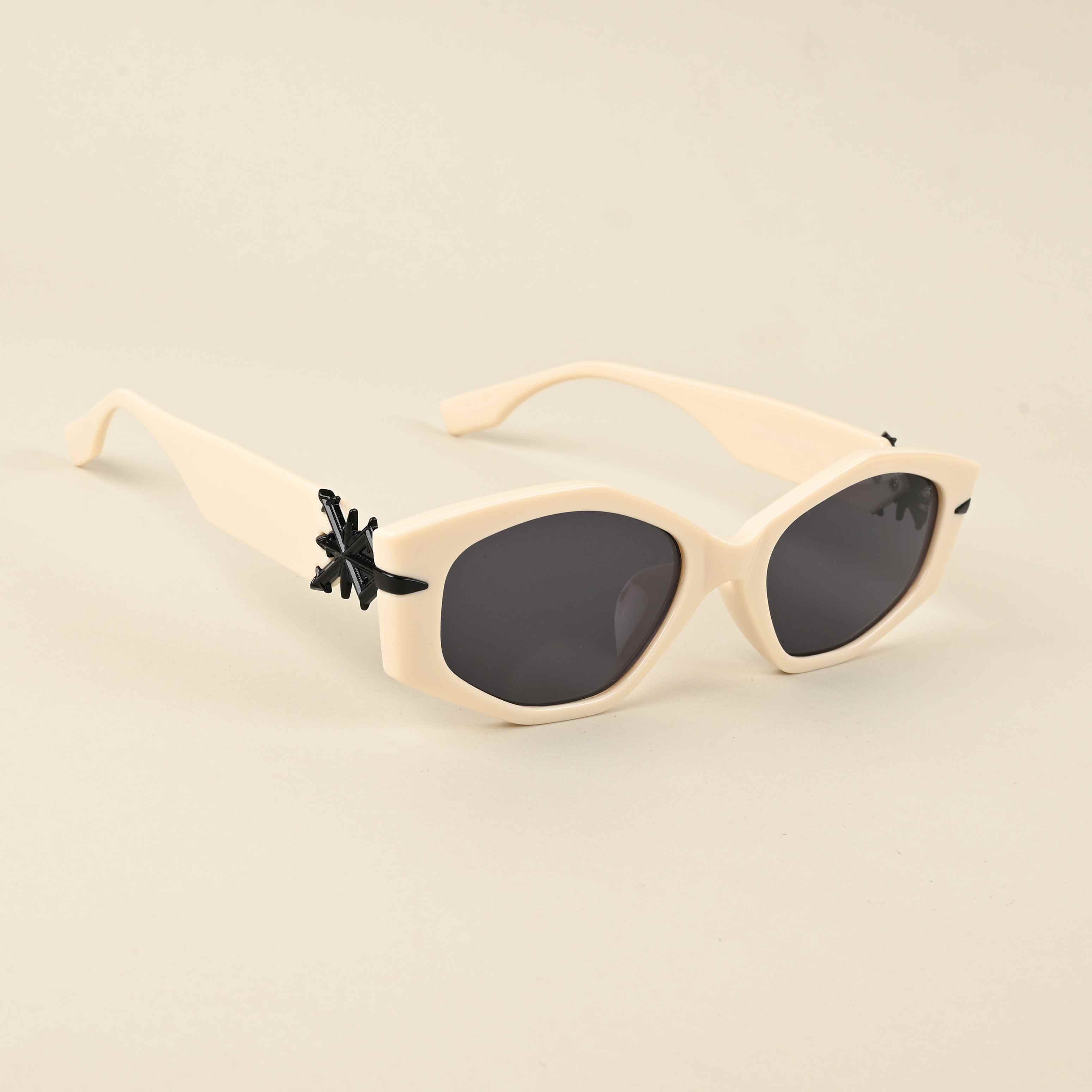 Idor 2058 White
