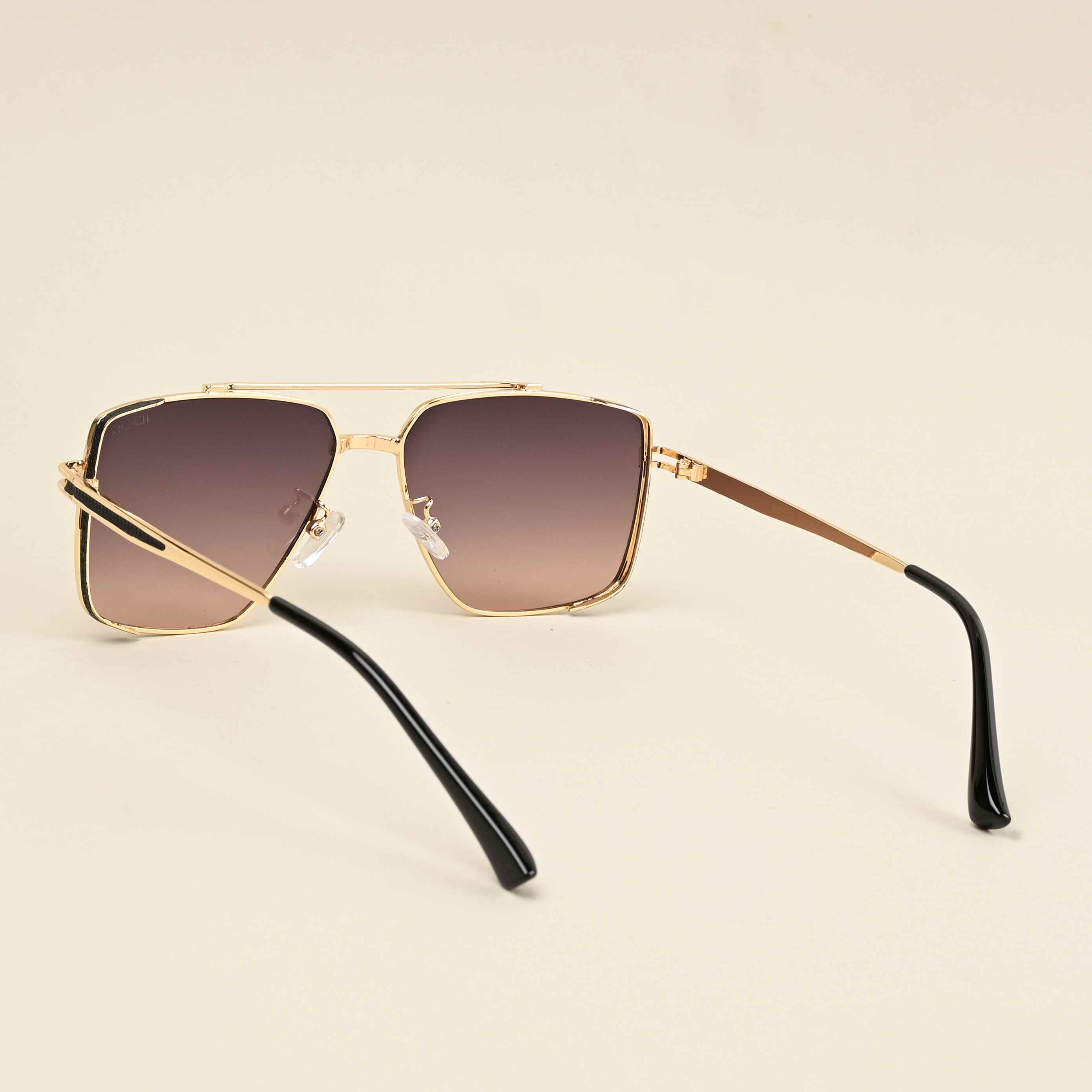 Idor 2411 Gold