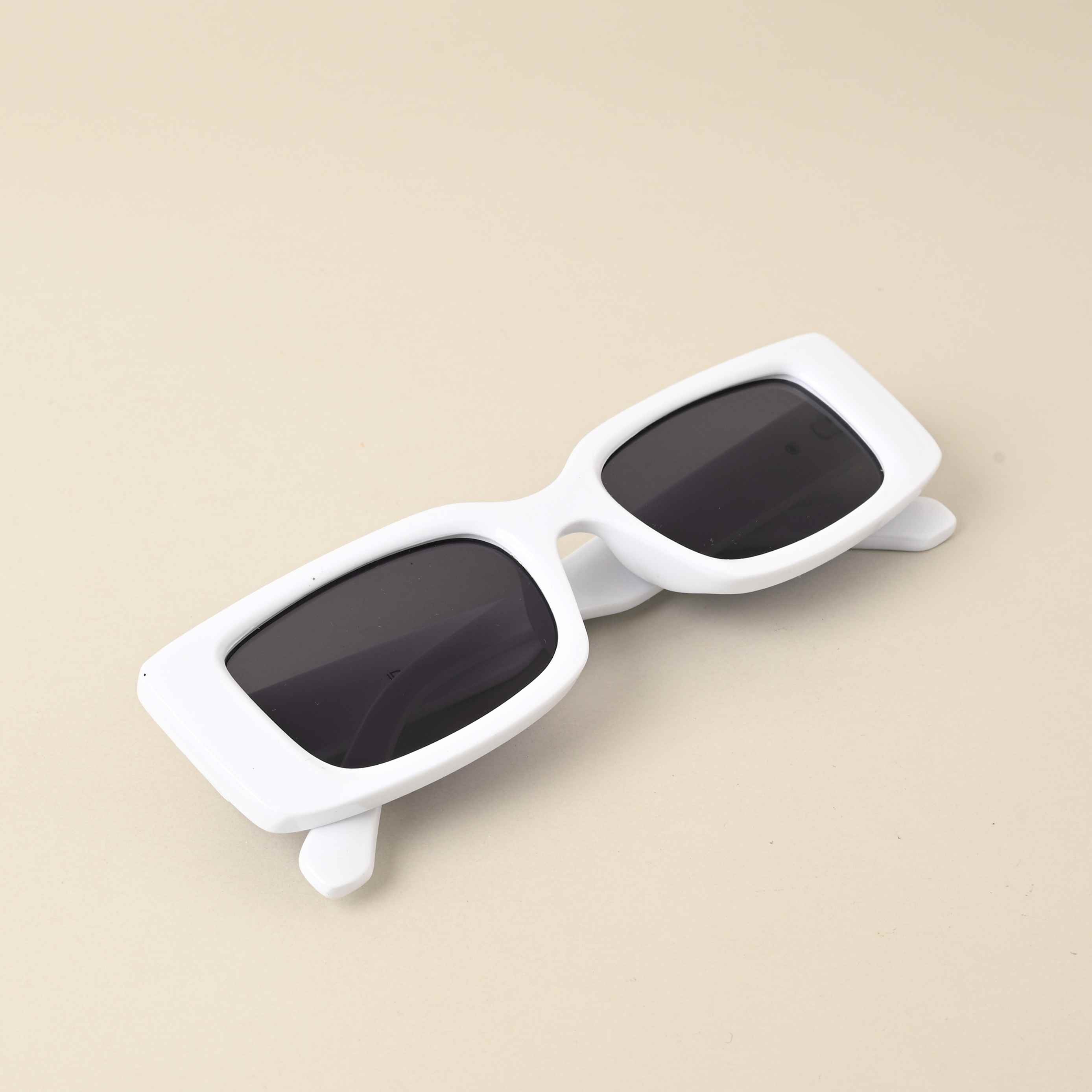 Idor 2036 White