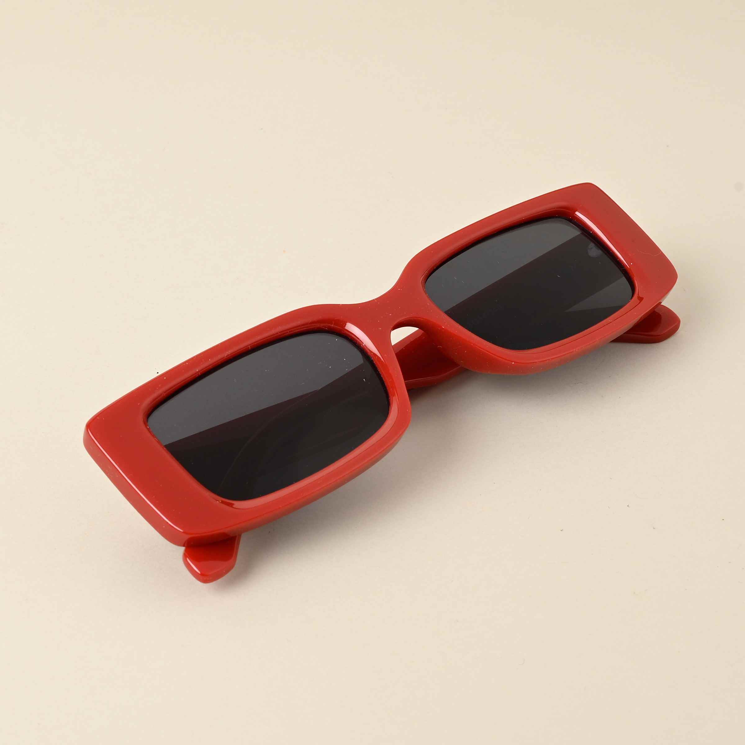 Idor 2036 Red