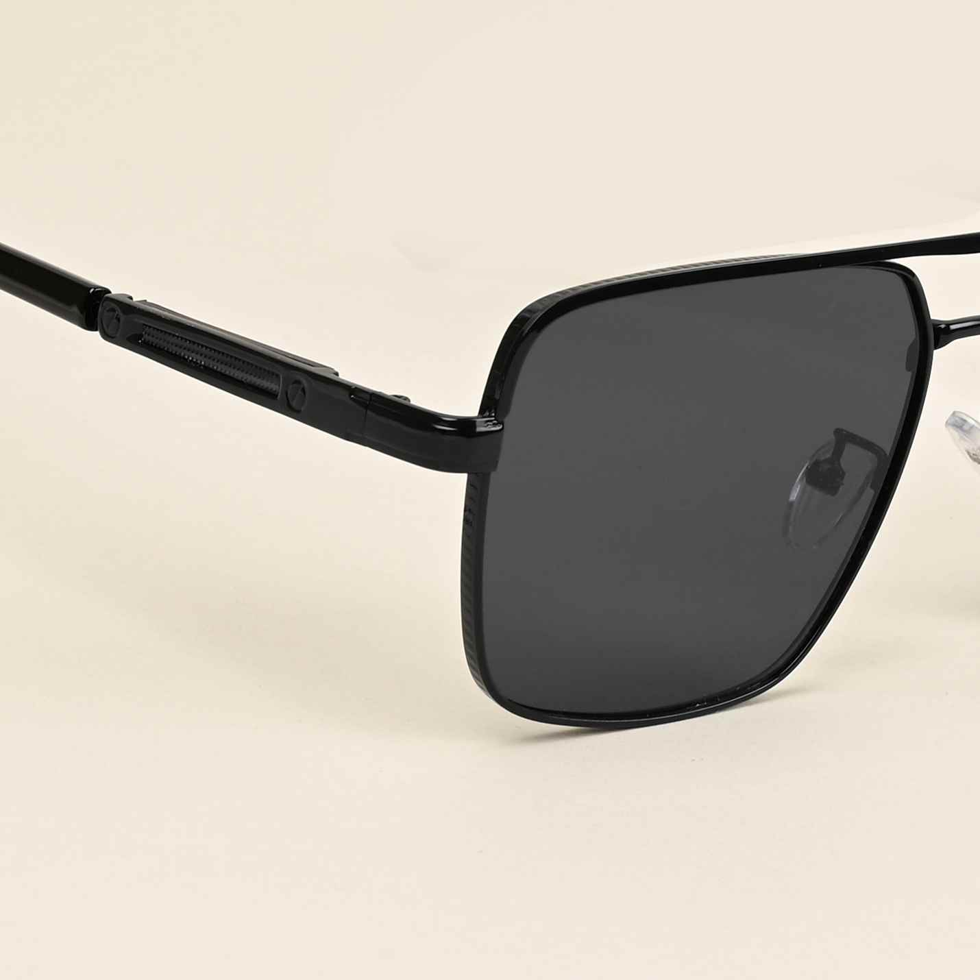 Idor 2524 Black
