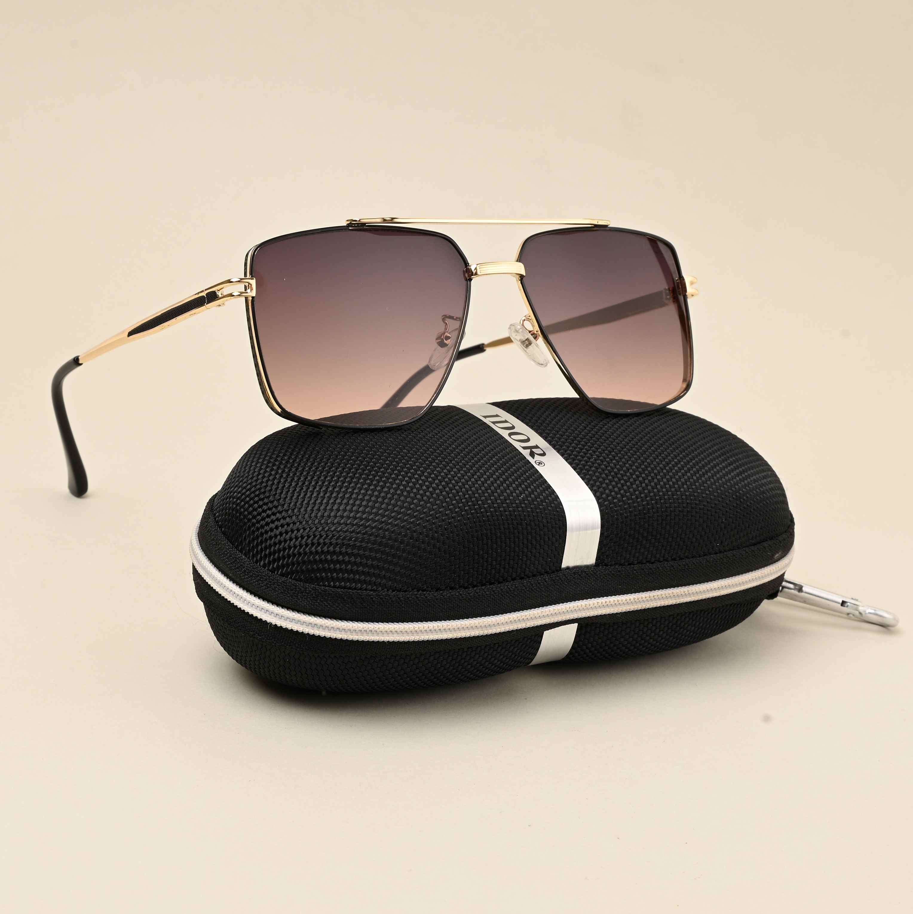 Idor 2411 Gold