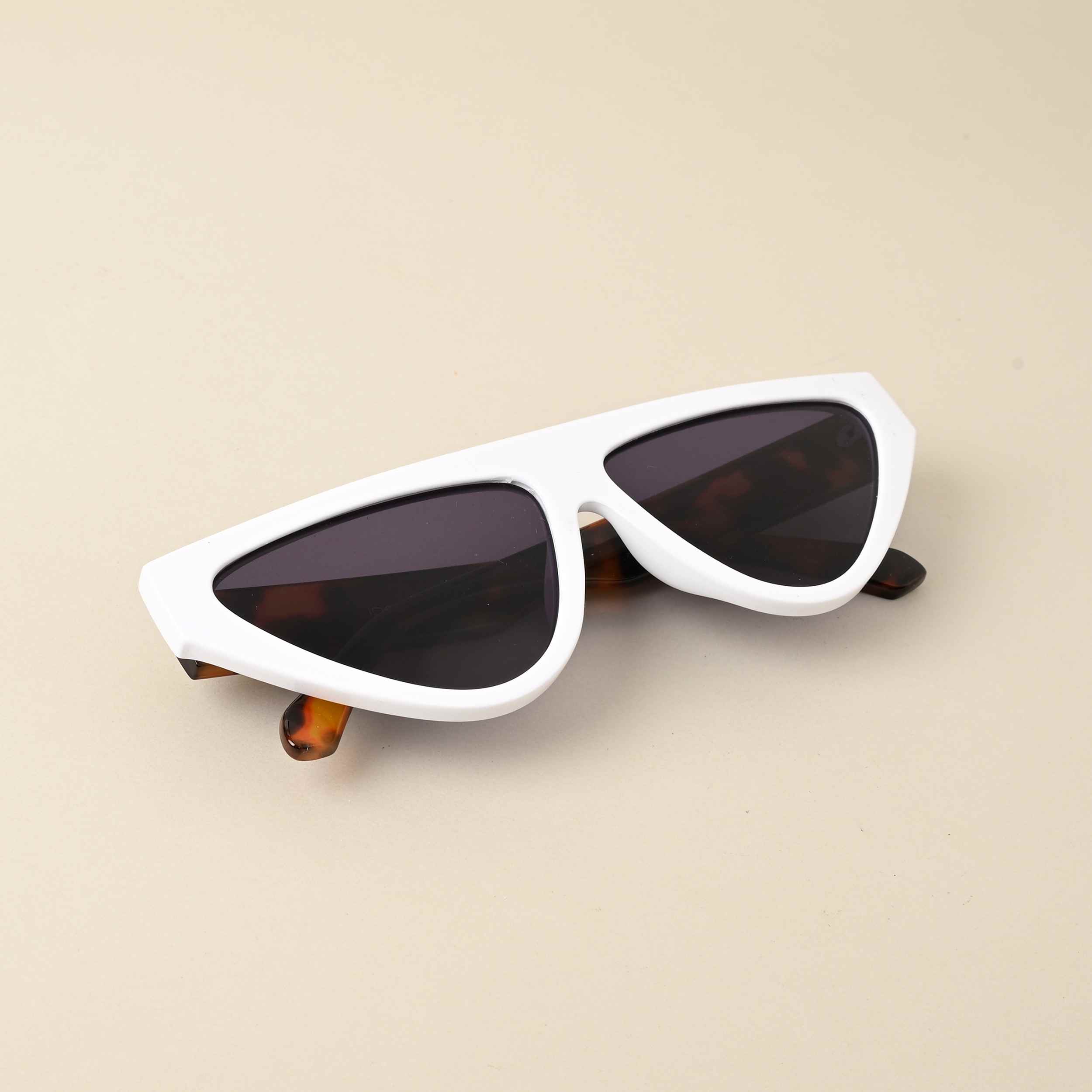 Idor 2119 White