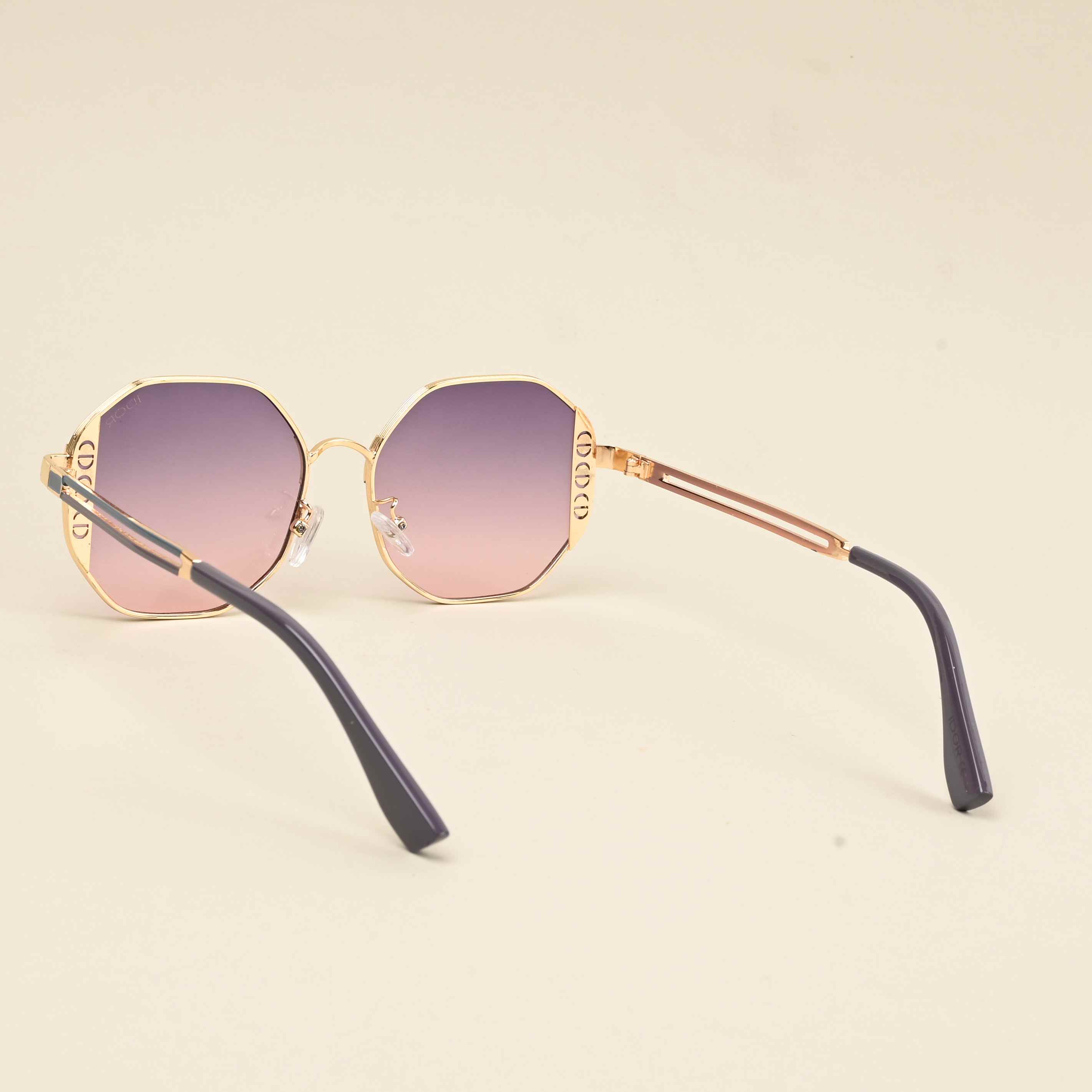 Idor 2473 Gold