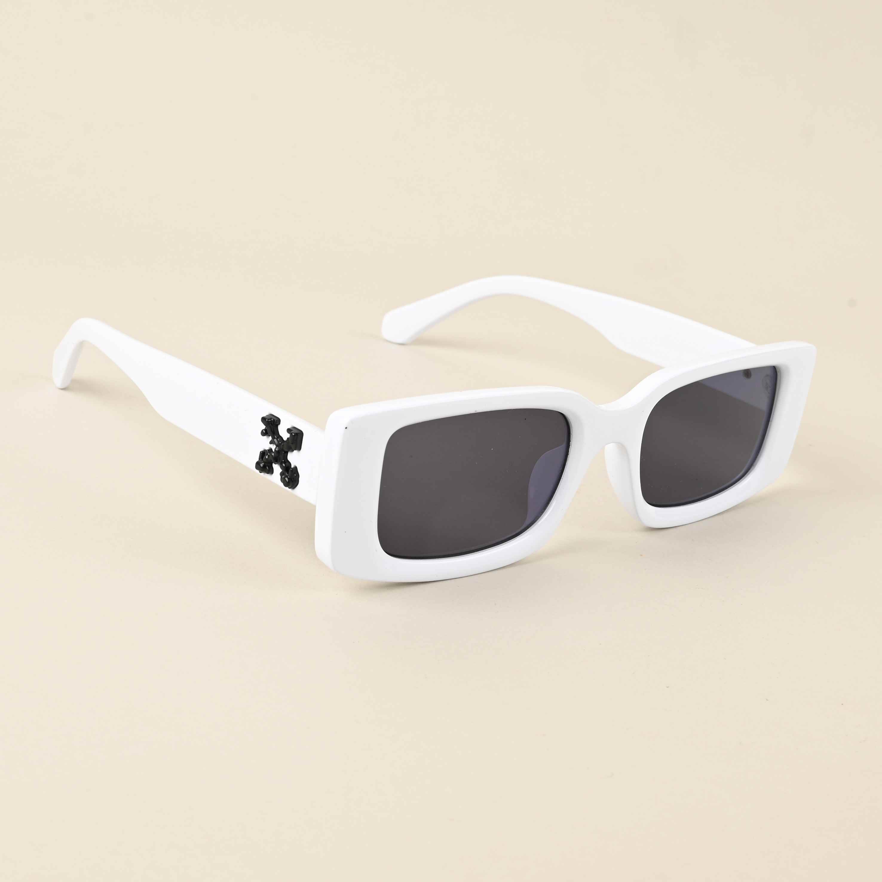 Idor 2036 White