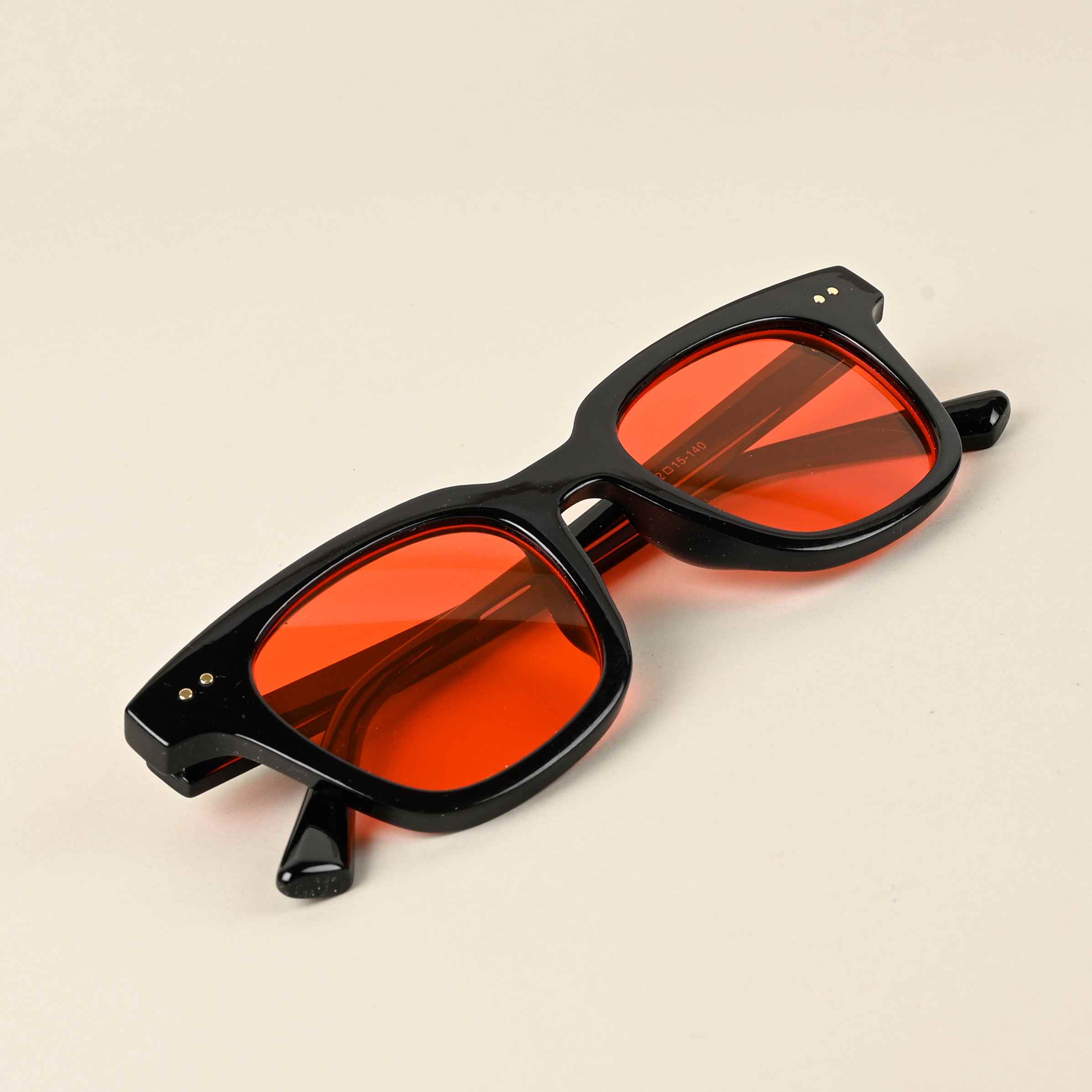 Idor 2038 Black/Red