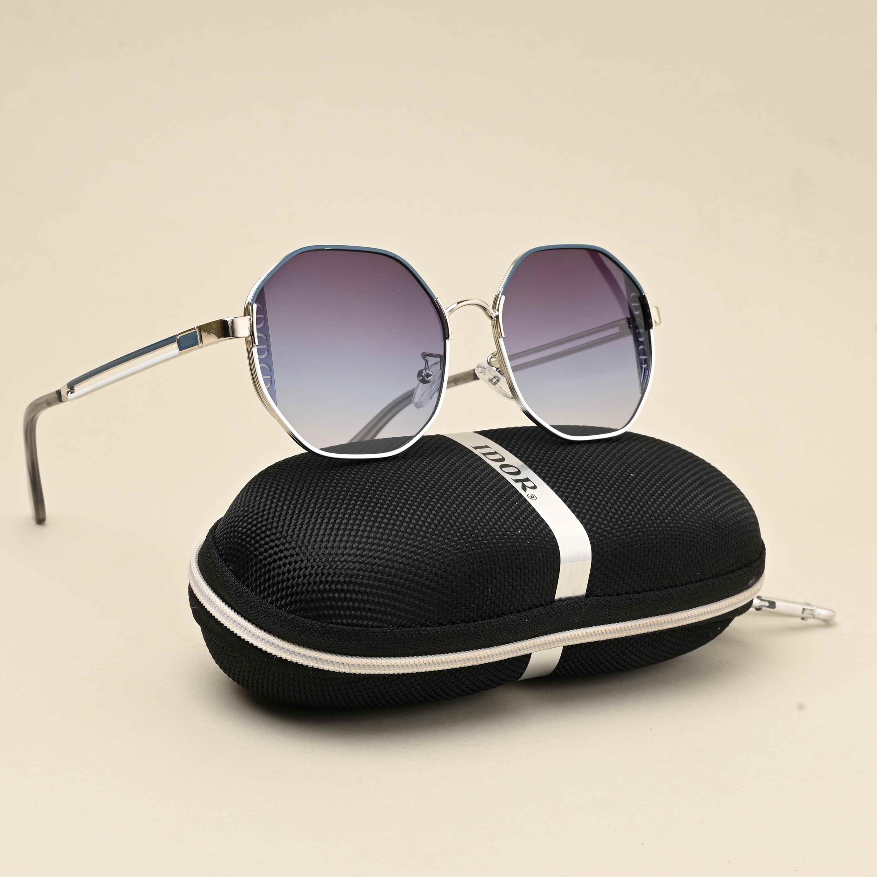 Idor 2473 Silver